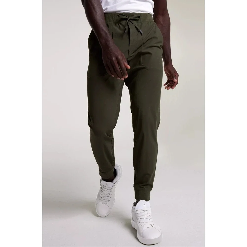NWT VRST Limitless Slim Fit Extra Comfort Joggers 2XL 27in. Inseam 4 way stretch